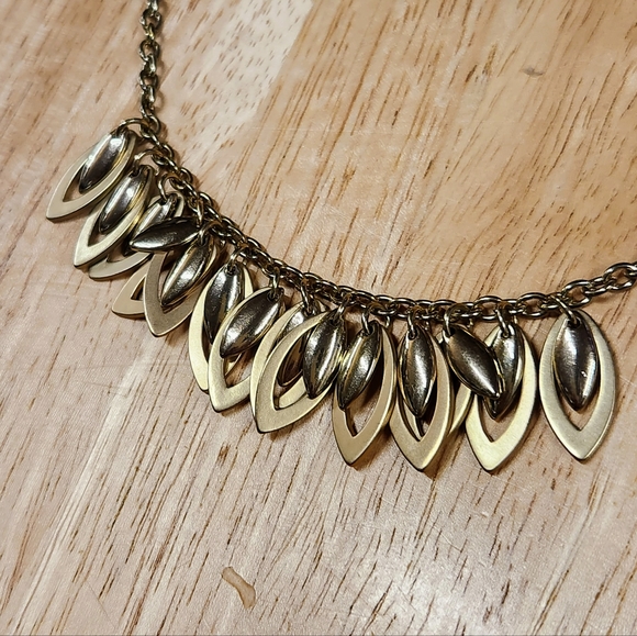 Chic Layered Gold Necklace - Picture 7 of 7